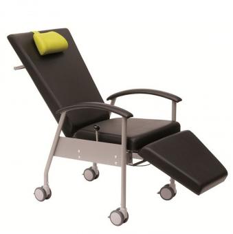 Variationsliege Sita mit Rollen von Greiner 